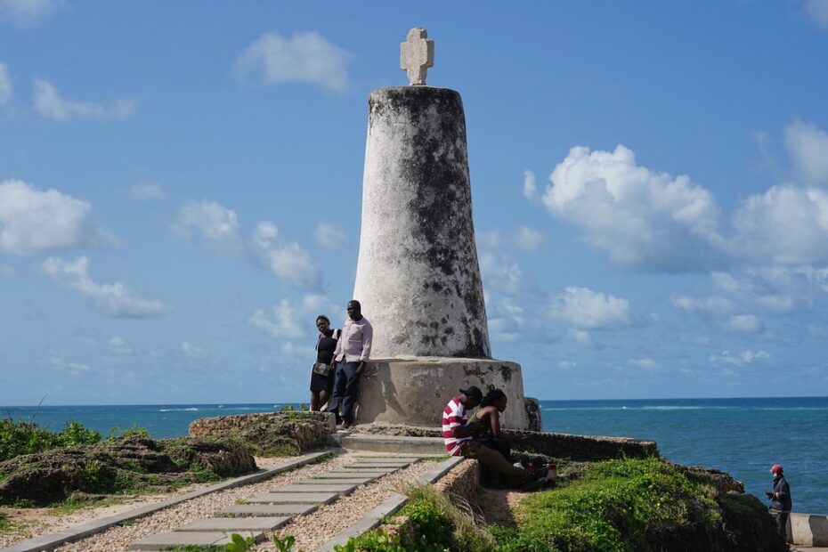 Close-up of the Padrao cross atop the Vasco da Gama Pillar in Malindi, bearing the Portuguese coat of arms.
